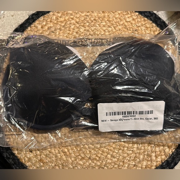 Savage X Fenty Core Microfiber T-Shirt Bra in Black Caviar - Picture 3 of 3
